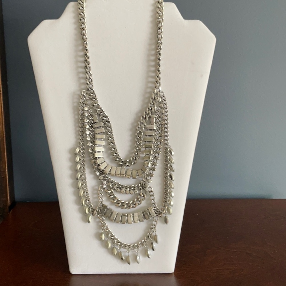 Stunning silver 12” Necklace